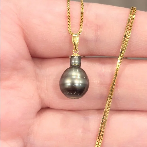 Vintage Tahitian Pearl Pendant: 18K Yellow Gold Solitaire, Elegant Dainty - Picture 4 of 13